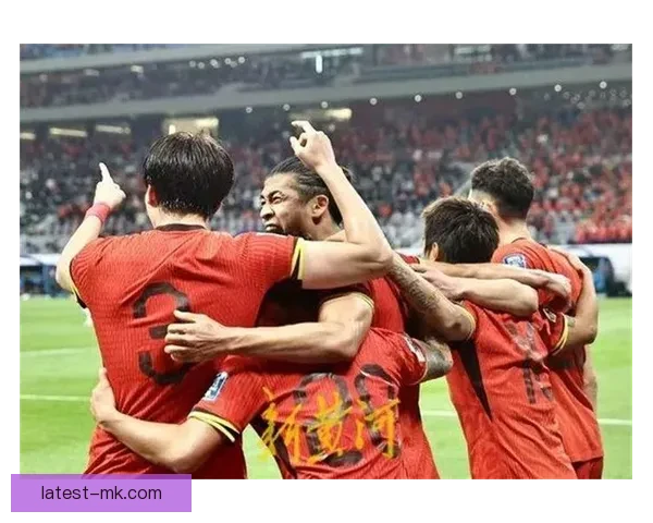 中国男足在18强赛中主场2-1力克印尼迎来首胜全场表现精彩奋力拼搏